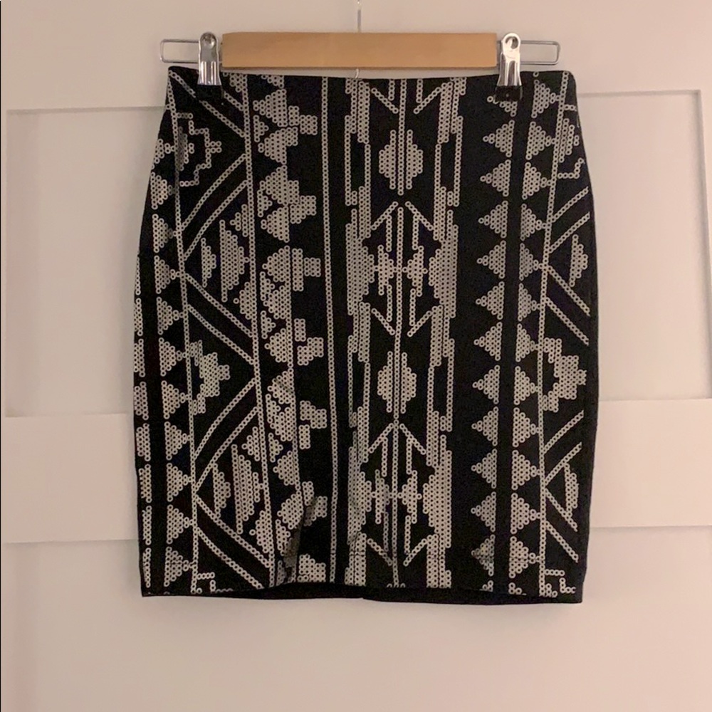 Forever 21 Black & Silver Skirt